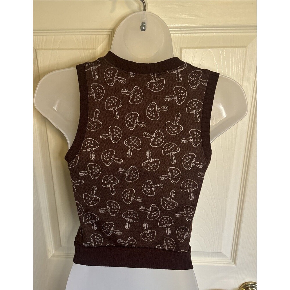 Mixed Threads LA Brown Mushroom Print V-Neck Sleeveless Sweater Vest Small - Picture 4 of 7